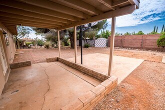 Building Photo - 1256 Ocotillo Dr