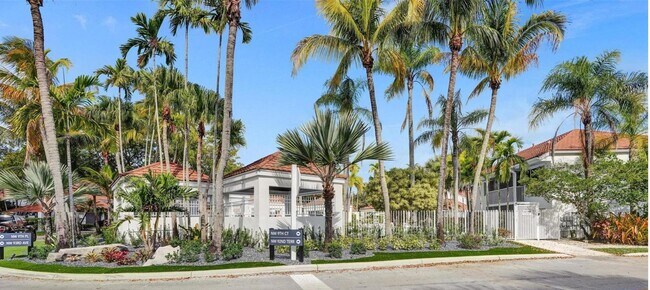 Building Photo - 992 NW 93rd Ave