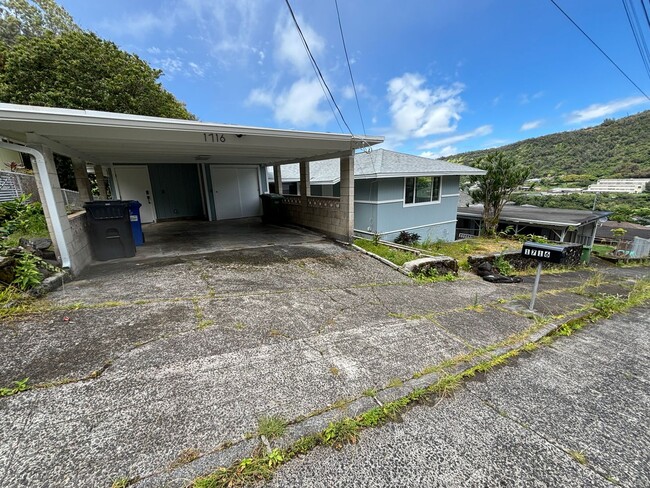 Building Photo - 1716 Kuikele St