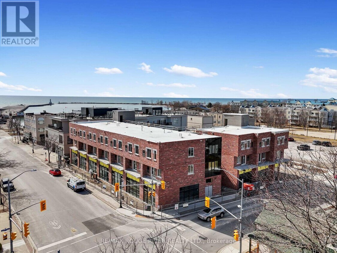 Primary Photo - 185-185 Division St