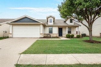 Building Photo - 9913 Thomas Jefferson Dr