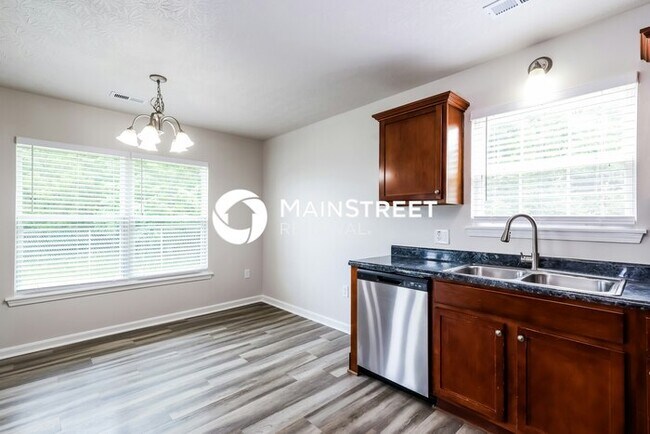 Building Photo - 3 Bedroom Pet-Friendly Home in Sellersburg, IN with Main Street Renewal