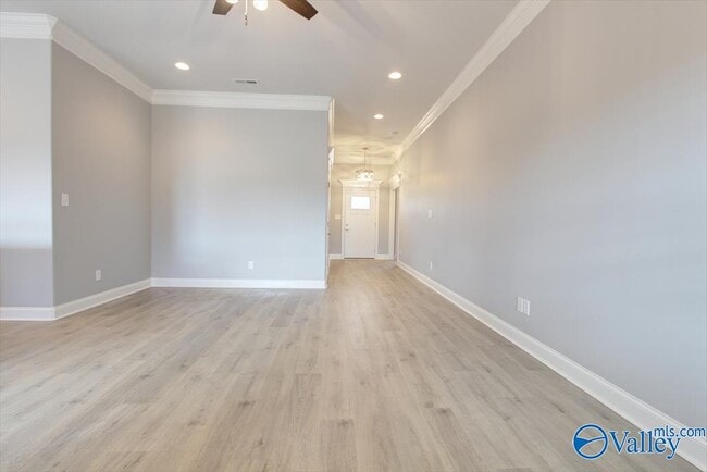 Foto del edificio - 28998 Red Bird Ln
