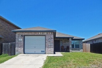 Building Photo - 8304 Heights Valley