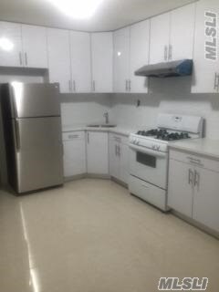 Foto del edificio - 377 Maple Ave