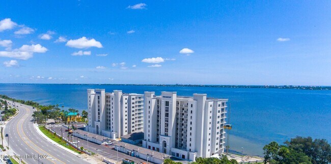 Foto del edificio - 1465 S Harbor City Blvd