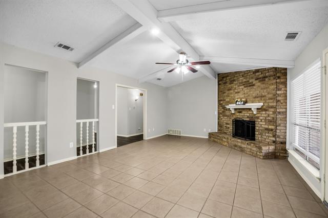 Foto del edificio - 5902 Fawn Valley Ln