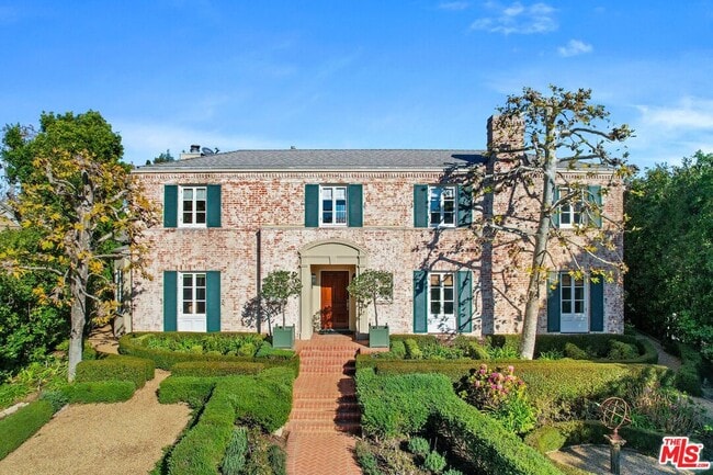 Foto del edificio - 834 Devon Ave