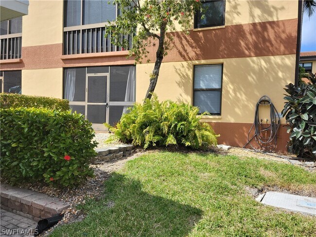 Foto del edificio - 6146 Whiskey Creek Dr