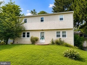 Building Photo - 152 3rd Ave