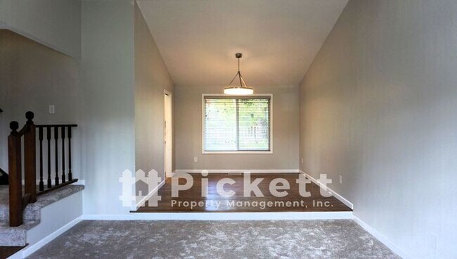 Building Photo - Updated 3 Bedroom Home in Silverdale