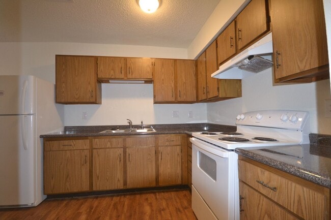 Building Photo - Buffalo Apartments (Bison Terrace)