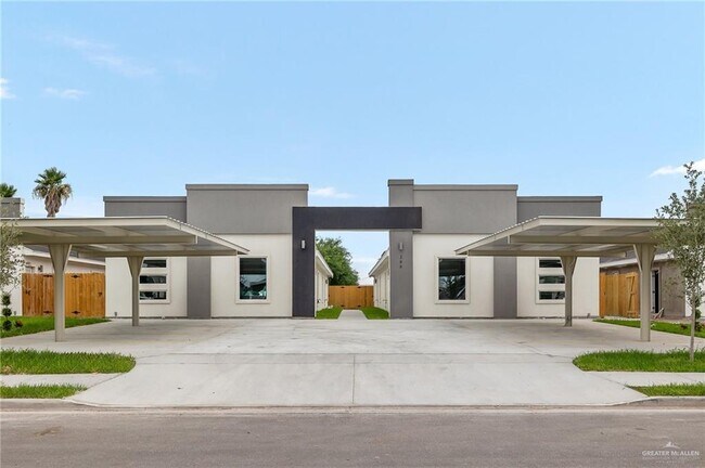 Building Photo - 208 Lauryn Dr