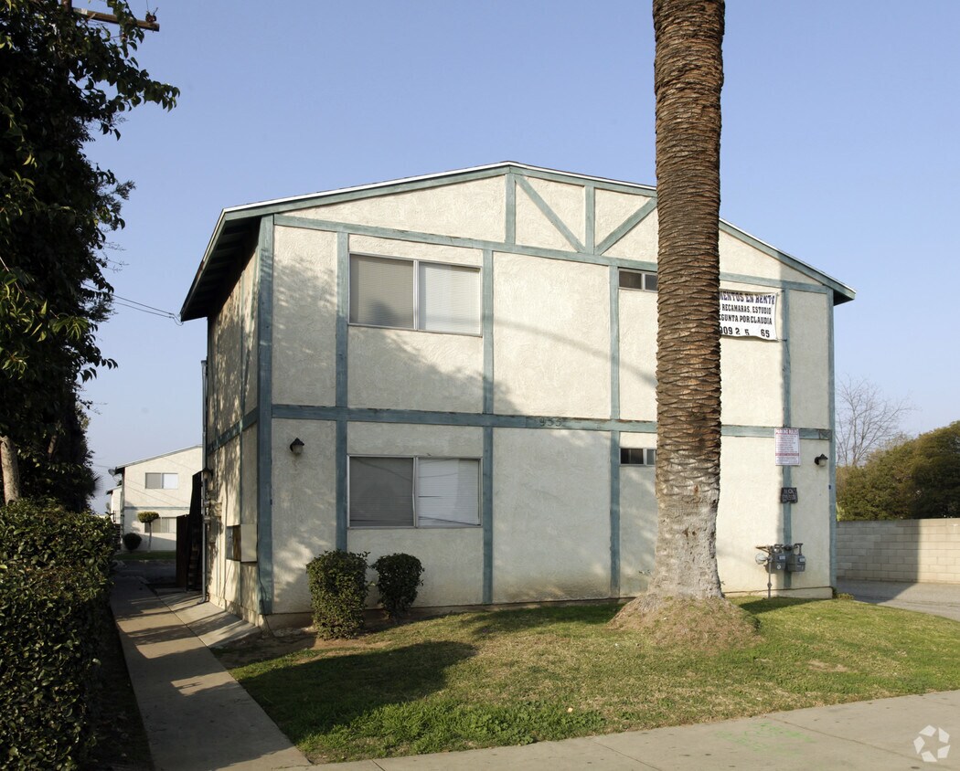 Foto del edificio - 955 W 9th St