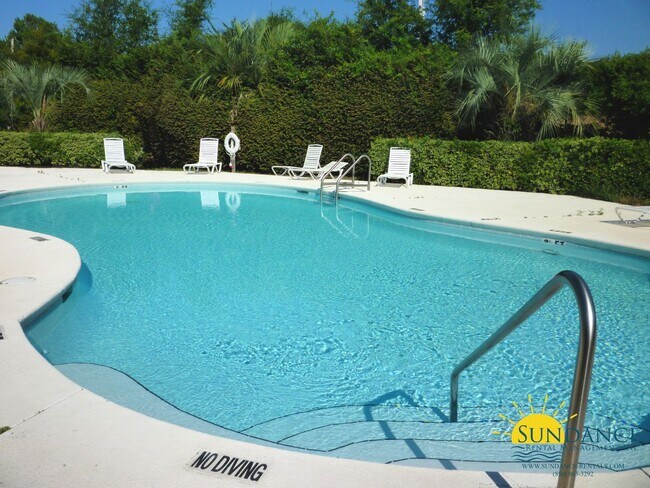 Foto del edificio - Freshly Painted 3 Bedroom Villa in Navarre!