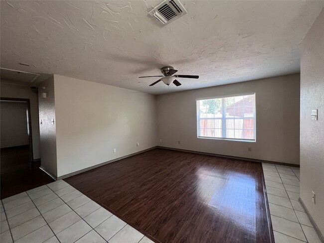 Building Photo - 11912 Metmora Ct