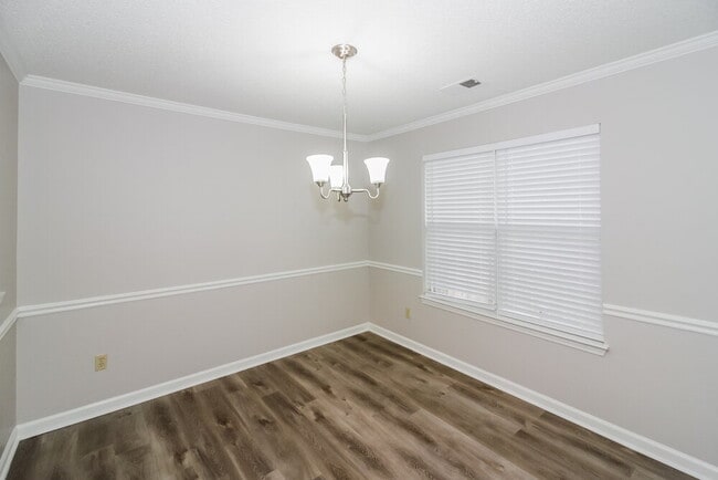 Building Photo - 5694 Pecan Trce