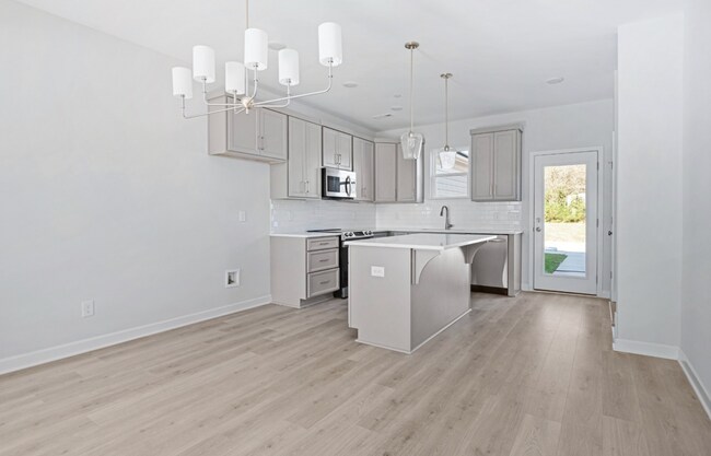 Building Photo - 417 Drakes Wy