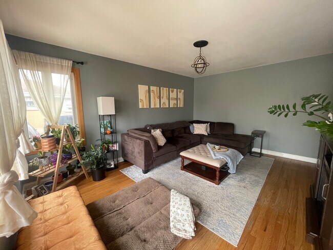 Foto del edificio - 7843 W Gunnison St