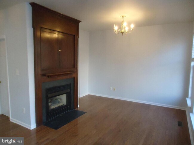 Building Photo - 20859 Rockingham Terrace