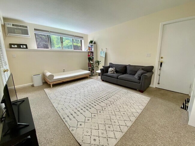 Sala de estar - 20 School Ave