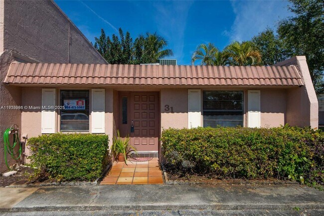 Foto del edificio - 31 Cortez Way