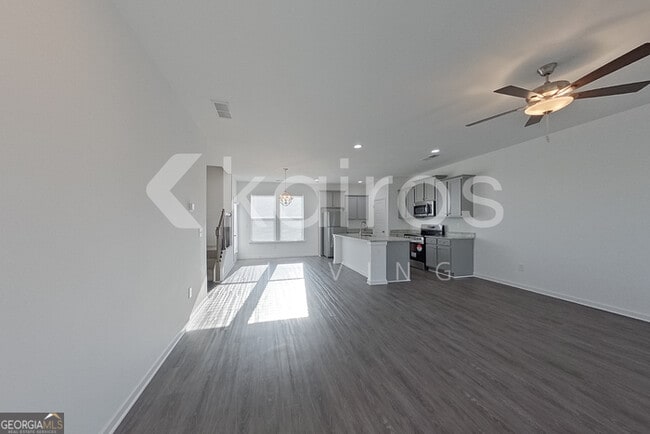 Building Photo - 103 Silver Maple Ln