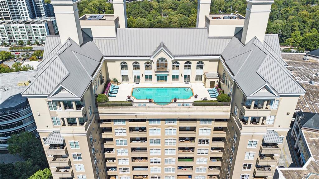 Foto principal - 3334 Peachtree Rd NE