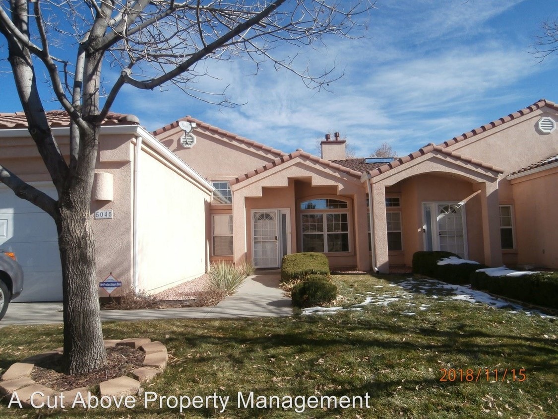Primary Photo - 2 br, 2 bath House - 5045 Vista Del Ore Point