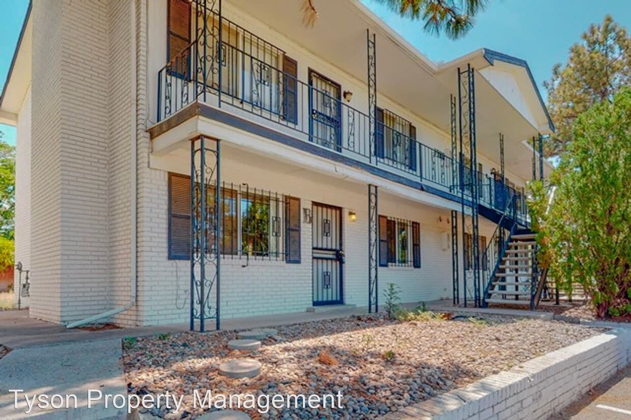 Primary Photo - 2 br, 1 bath House - 3900 Ortiz Ct NE Unit B