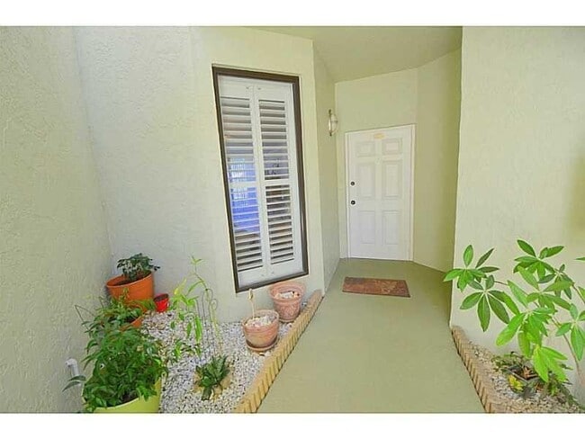 Building Photo - 6371 La Costa Dr