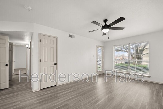 Foto del edificio - 170 Henderson St