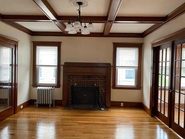 Building Photo - 239 Independence Ave