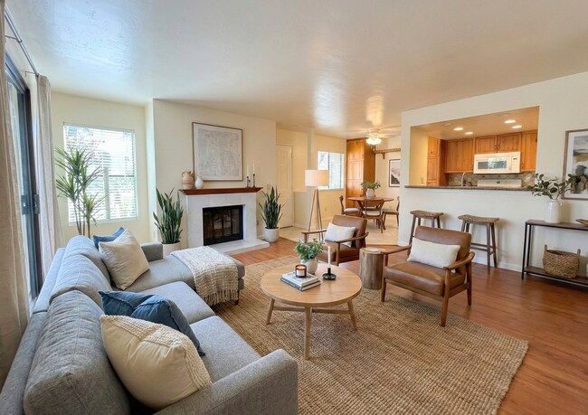 Building Photo - 9392 Twin Trails Dr