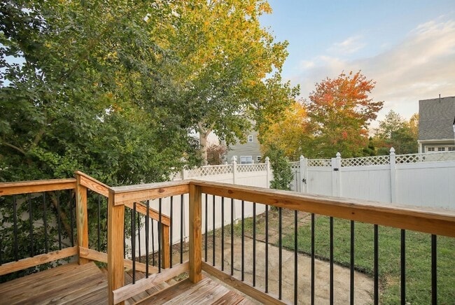 Foto del edificio - 7718 Porter House Dr