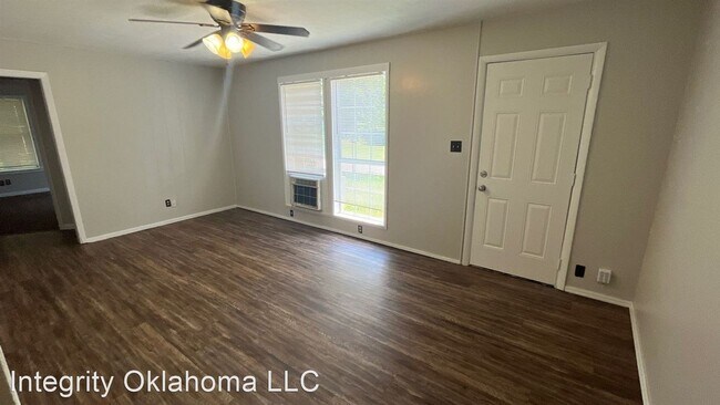 Foto del edificio - 2 br, 1 bath House - 1101 South Holly Drive