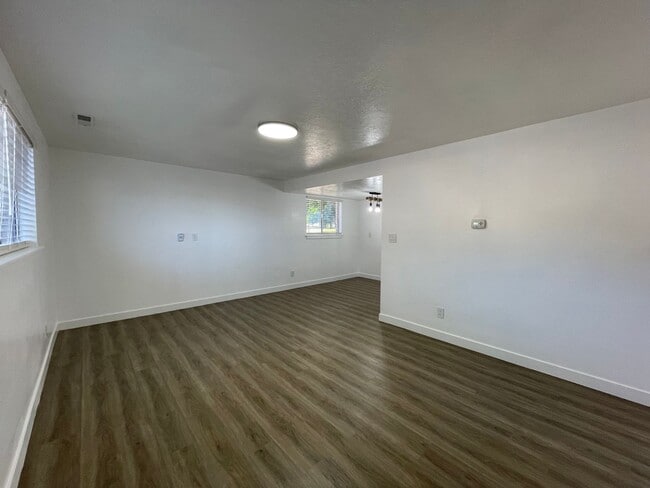 Foto del edificio - Beautifully Remodeled 2-Bedroom Duplex by Provo River Trail