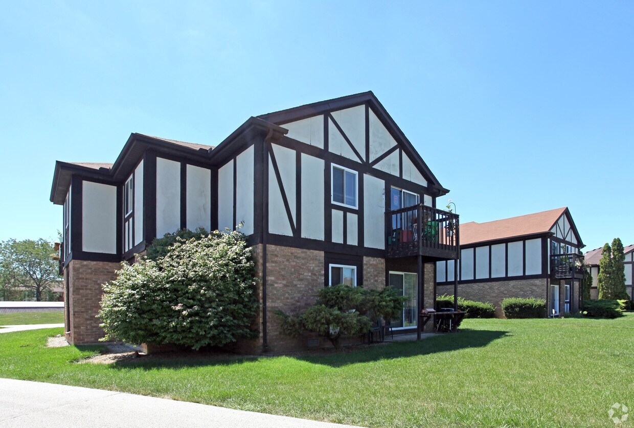 1800 Middlesbrough Ct, Maumee, OH 43537 Apartments in Maumee, OH