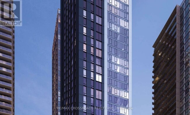 Building Photo - 357-4357 King St W