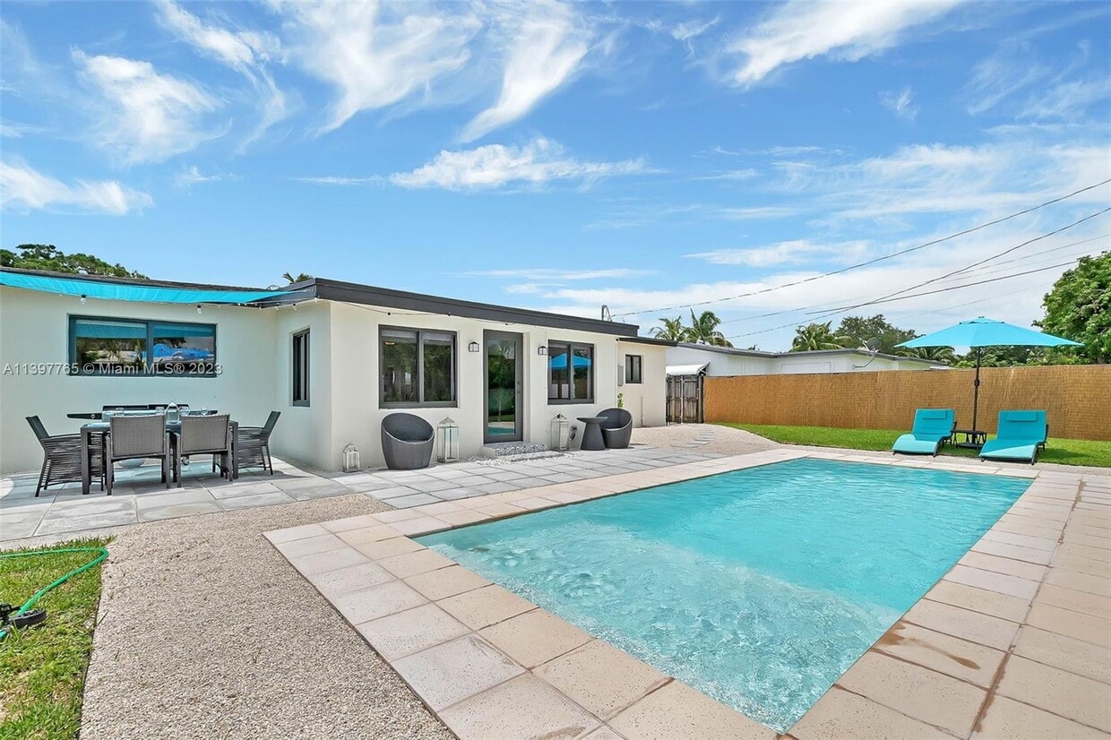 Foto principal - 3141 SW 20th St