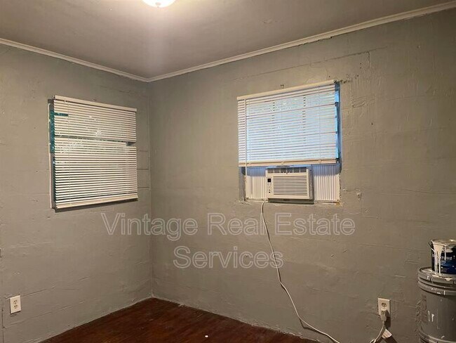 Foto del edificio - 843 Union St S