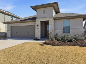 Building Photo - 2712 Andorra Rd