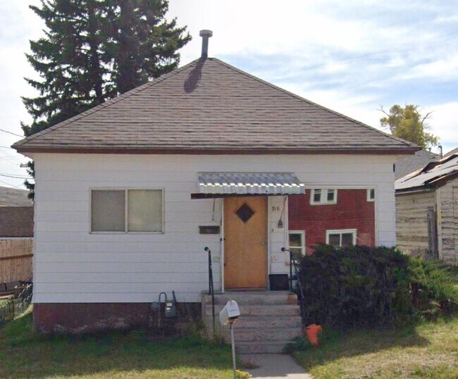 Building Photo - 318 Pearl St