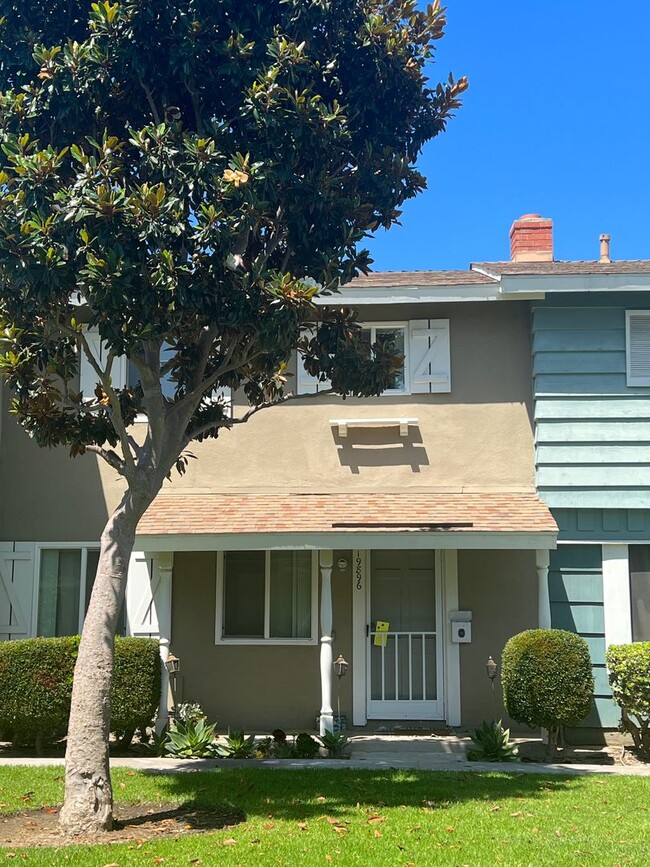 Photo - 19896 SHEFFIELD LN. Townhome