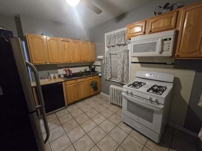 Foto del edificio - 237 1st Ave