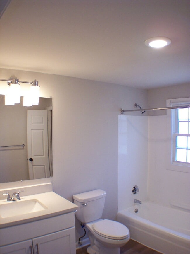 Dover Heights Apartments in Acton, MA