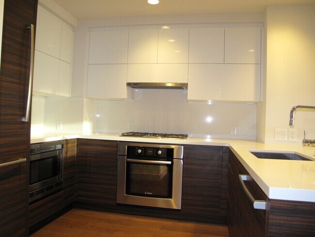 Foto del edificio - Exquisite 2 Bed/2 Bath Downtown Condo at I...