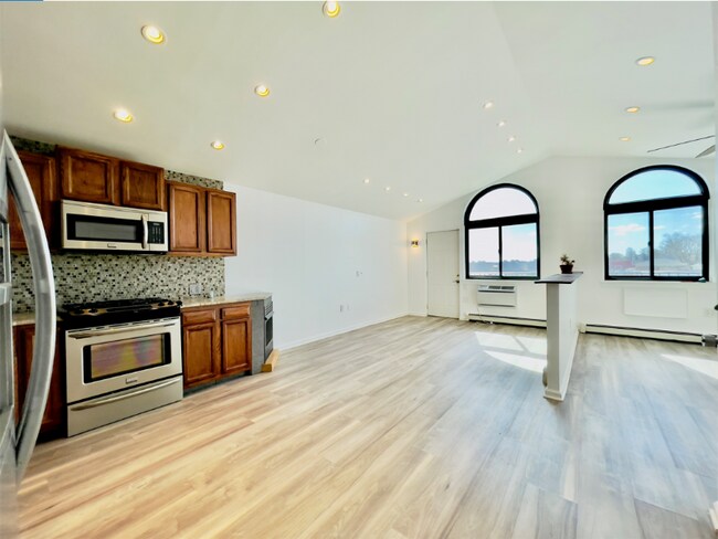 Foto del edificio - 195 cross Ave