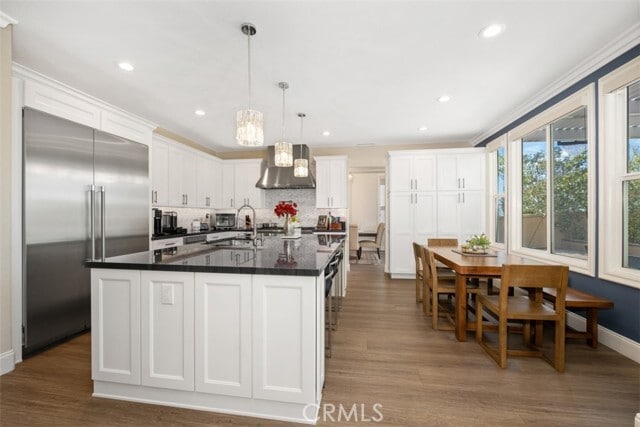 Building Photo - 43 Glen Echo