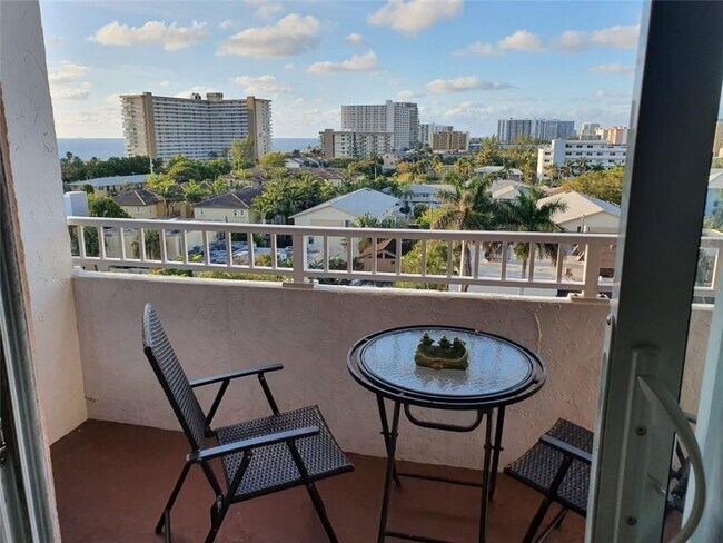 Foto del edificio - 3201 NE 14th Street Causeway